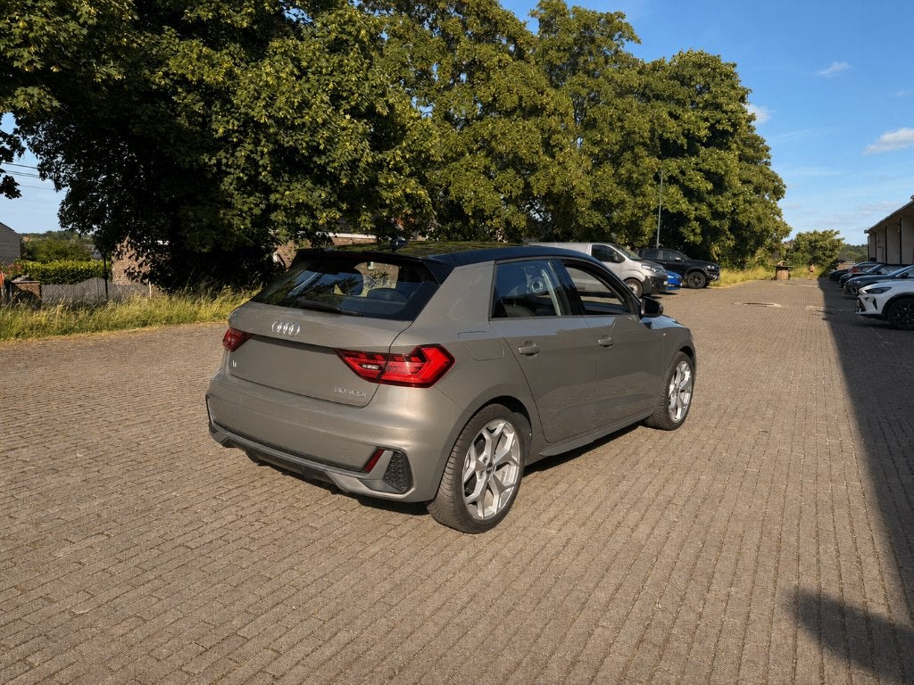 AUDI A1 Sportback, Autos, Audi, Bluetooth, Argent ou Gris, Achat, A1