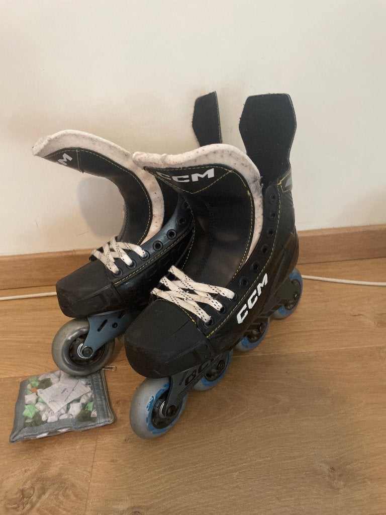 CCM, Sport en Fitness, Schaatsen, Overige merken, Ophalen of Verzenden, Zo goed als nieuw, IJshockeyschaatsen