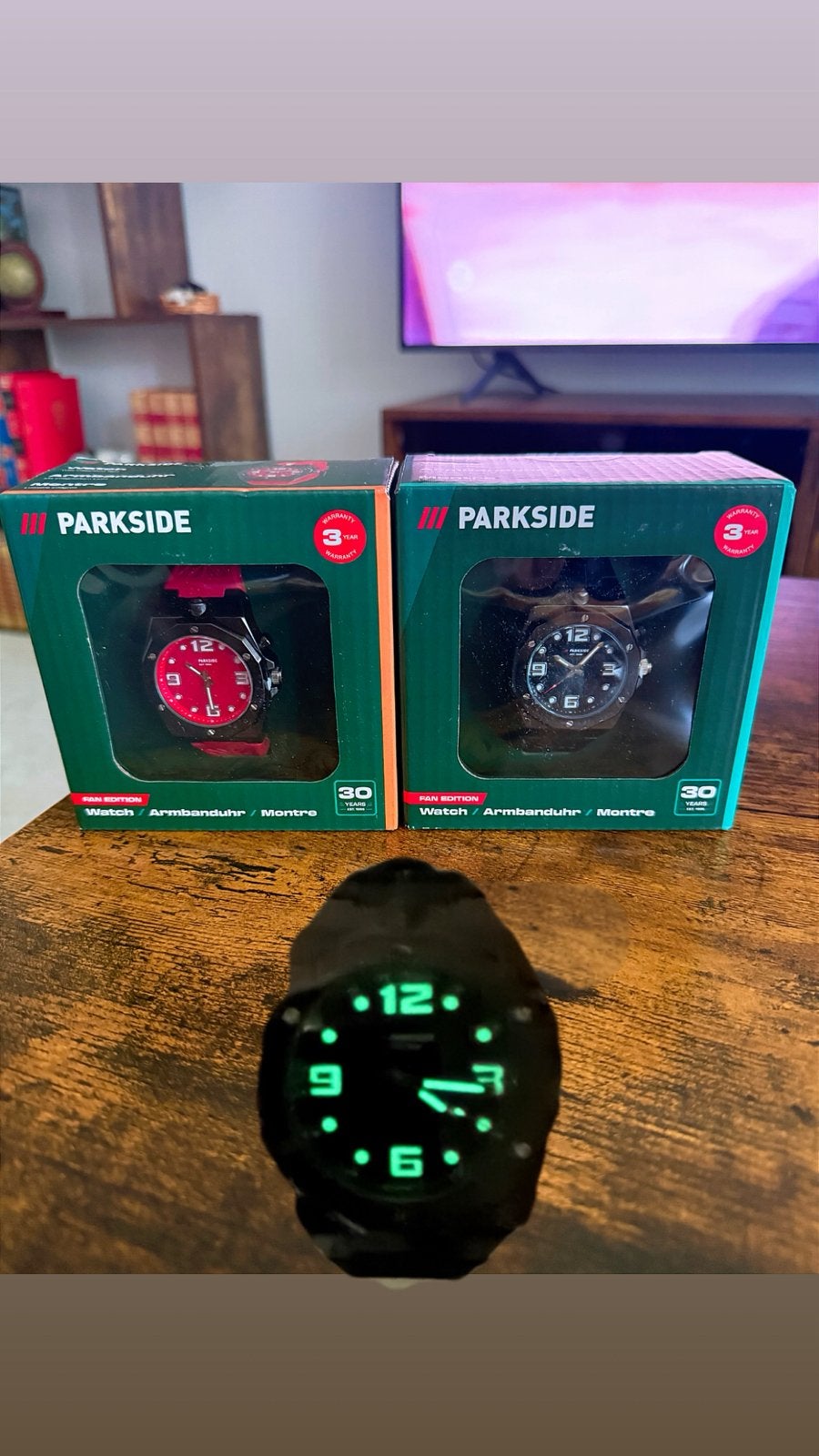 Lot 2 Montre Édition30eme anniversaire Fan Edition Parkside, Enlèvement ou Envoi, Neuf, Rouge