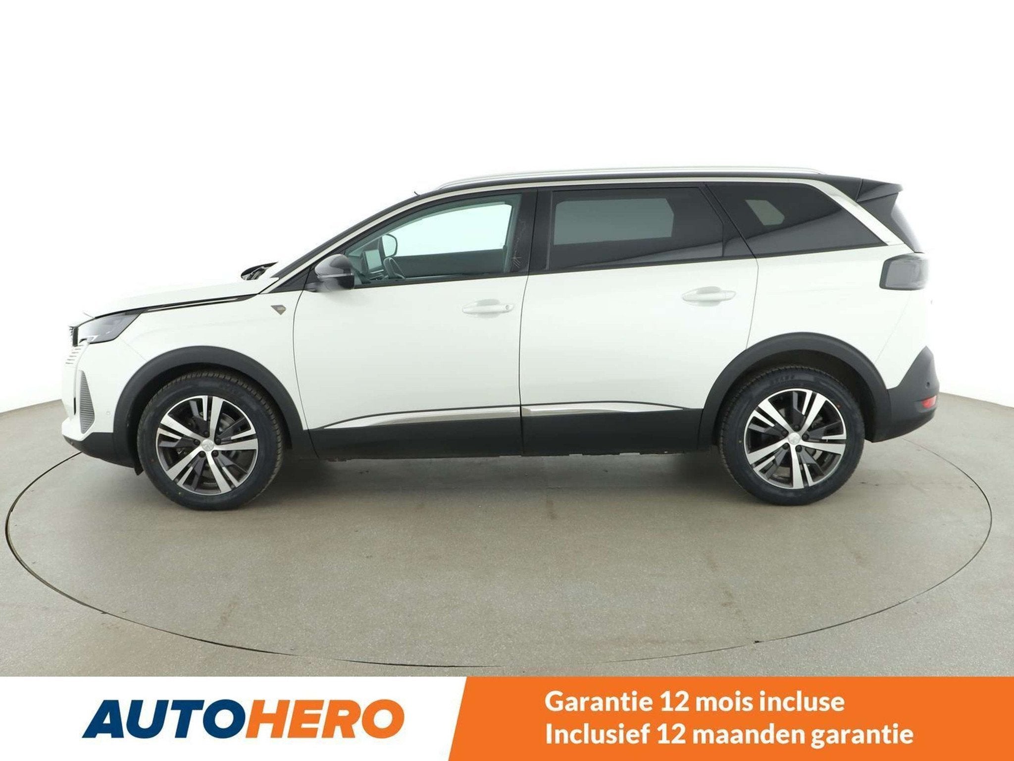 Peugeot 5008 1.2 PureTech Roadtrip (bj 2022, automaat), https://public.car-pass.be/vhr/796da4c3-1104-4a7e-ae5e-ee23f6fbf69c, Gebruikt