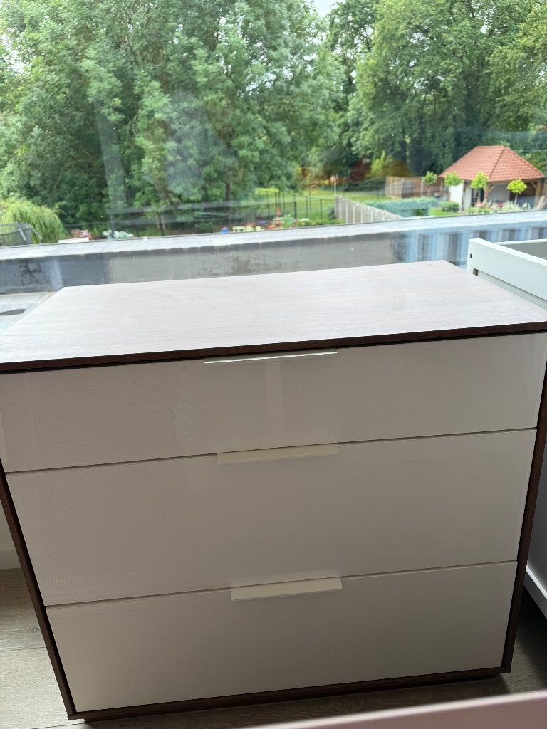 IKEA nyvoll ladekast en 2 nachtkastjes, Ophalen