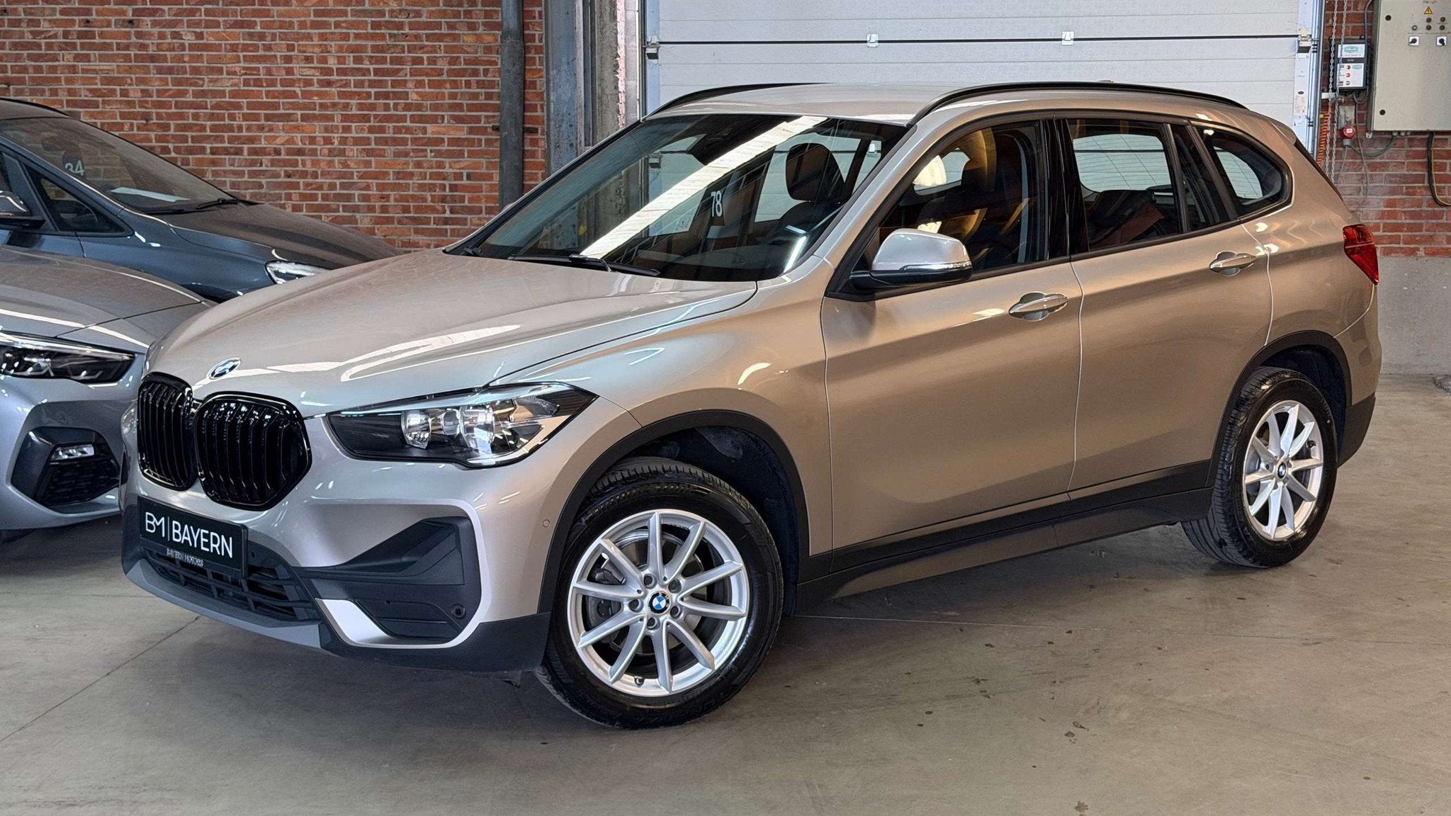 BMW X1 1.5 d sDrive16 Garantie Facelift Navi Leder EURO 6, Auto's, BMW, X1, 107 g/km, Leder, Bedrijf