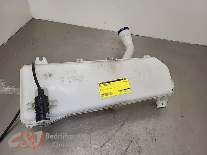 Réservoir lave-glace avant d'un Toyota Pro-Ace, -, 3 mois de garantie, Toyota, Utilisé