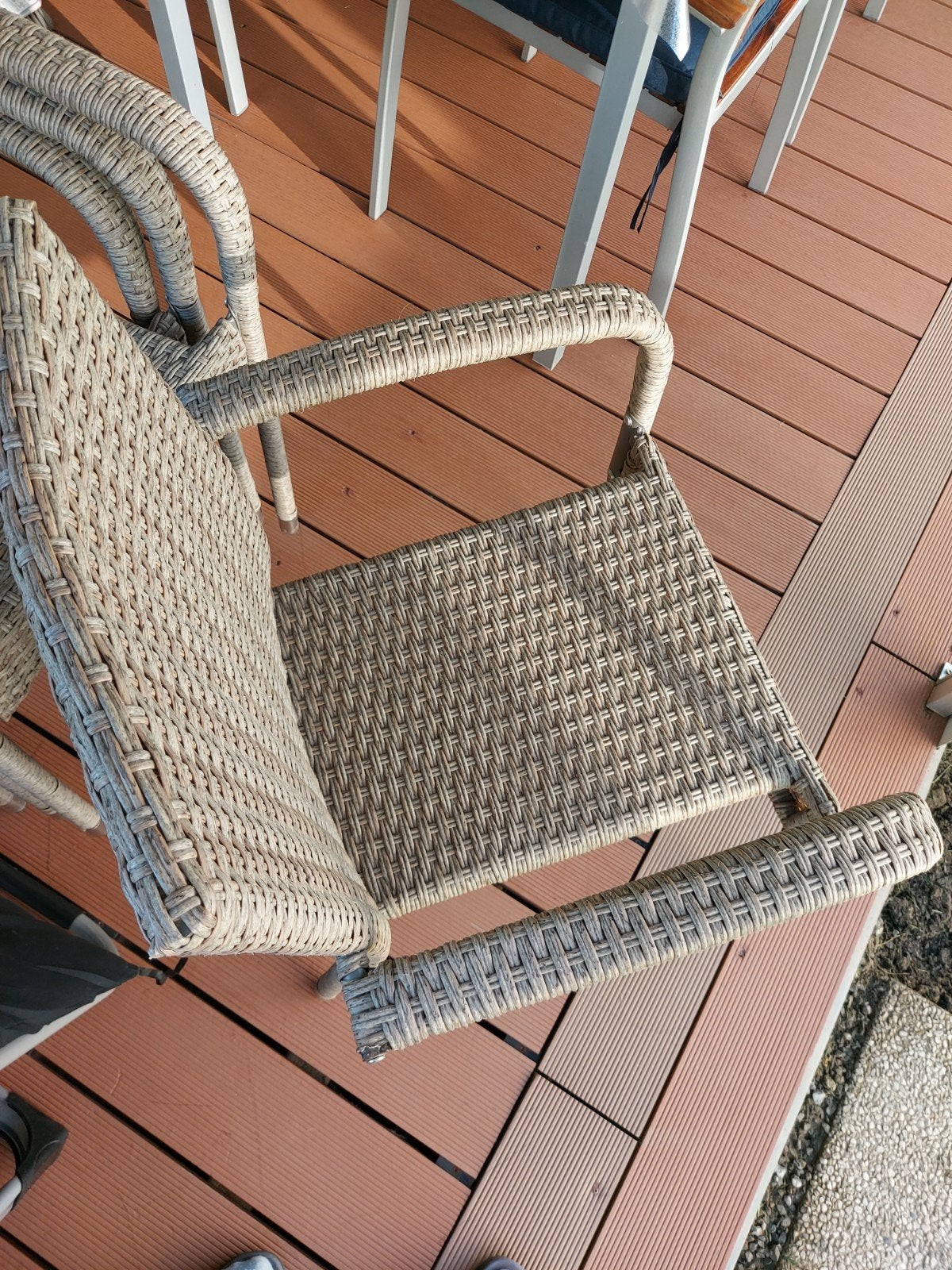 Achetez 4 chaises de jardin, 3 gratuites, soit un total de 7, Enlèvement, Utilisé, Aluminium, Empilable
