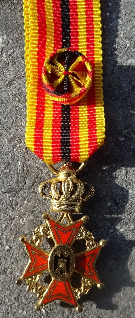ASSOCIATION BELGO-HISPANIQUE - CROIX D'OFFICIER - DIMINUTIF, Envoi, Armée de terre, Ruban, Médaille ou Ailes