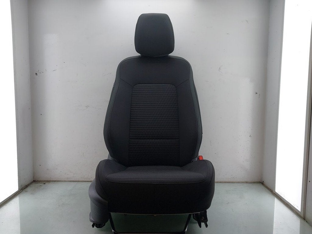 SIEGE AVANT DROIT ( PASSAGER ) Hyundai i20 (BC3) (01-2020/-), Autos : Pièces & Accessoires, Hyundai Motor Deutschland GmbH, Kaiserleipromenade 5
63067  Offenbach am Main, DE