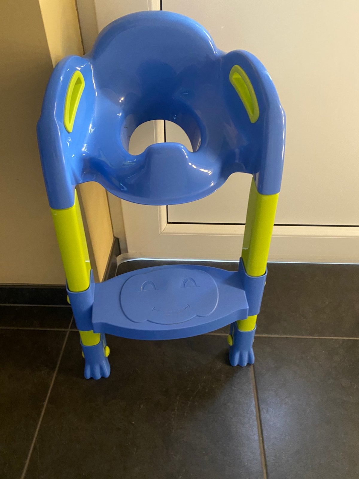 Toilettrainer met trapje en in hoogte verstelbaar, Kinderen en Baby's, Ophalen, Zo goed als nieuw