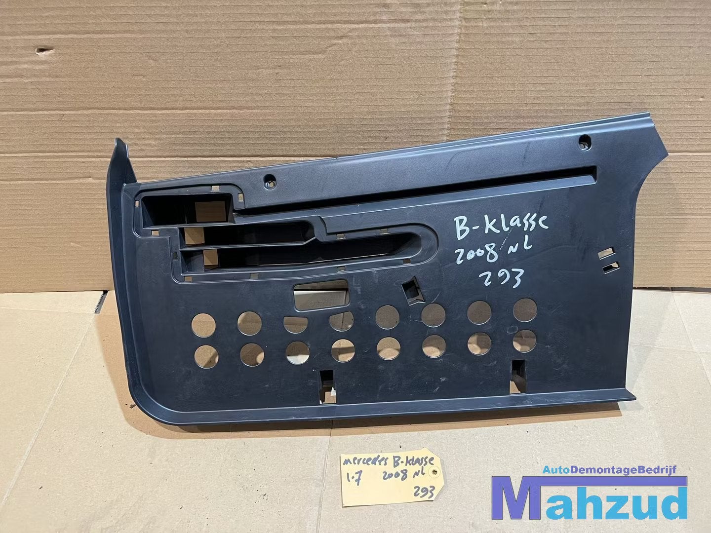 Mercedes B-klasse W245 Interieur deel A1696804436 2005-2011, Gebruikt, Mercedes-Benz AG, Mercedes-Benz, Mercedesstrasse 120
70372  Stuttgart, DE