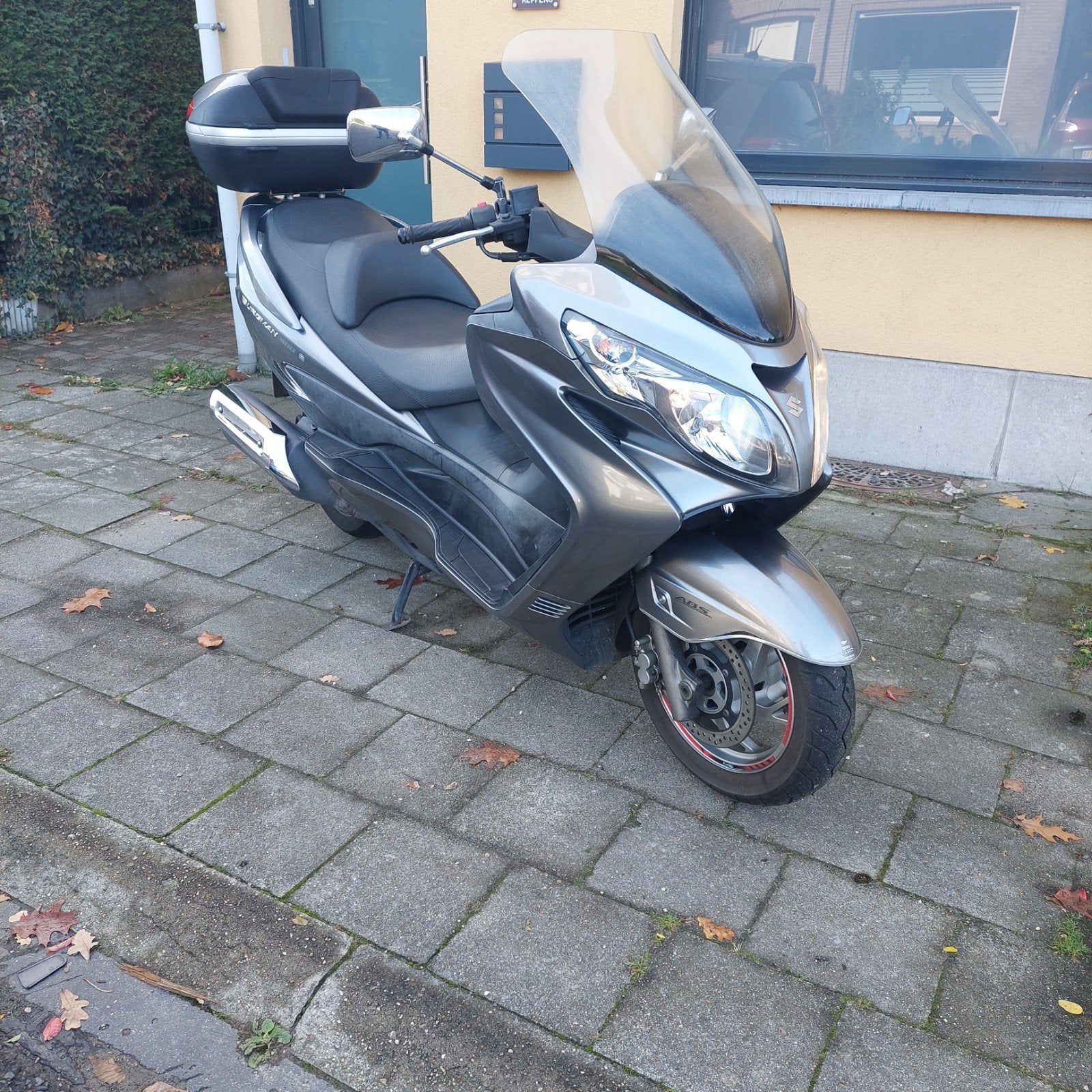 mooie suzuki burgman 400 ABS, Motos, Scooter, Particulier, 400 cm³, 12 à 35 kW