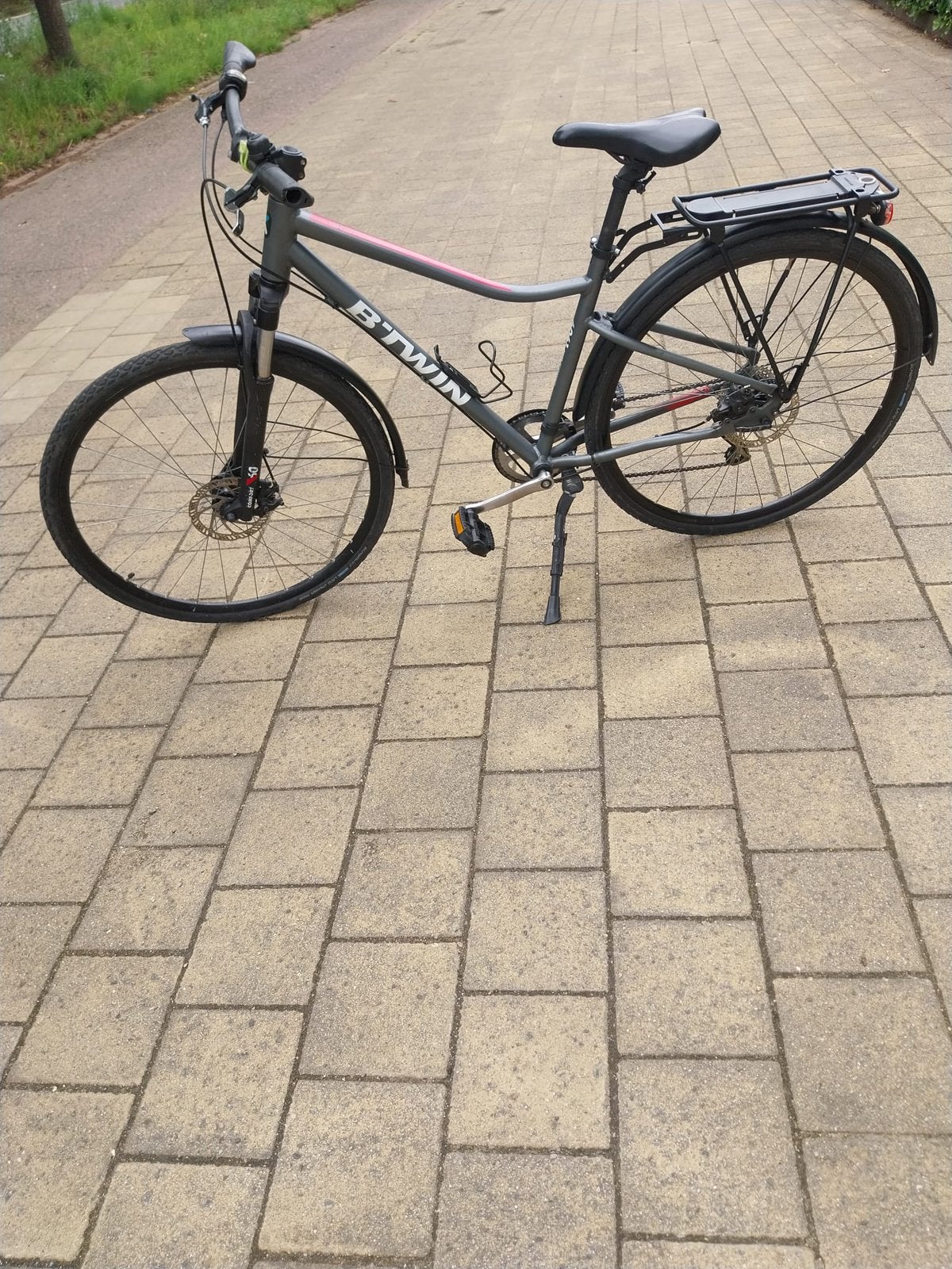 Très beau vélo de ville btwin  et suspension avant, Enlèvement, Comme neuf
