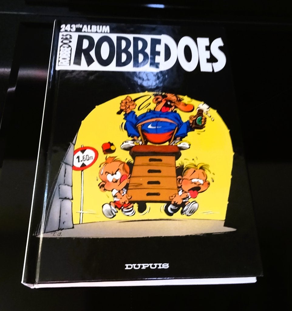 Robbedoes 243ste album bundeling - 2000, Livres, Enlèvement ou Envoi