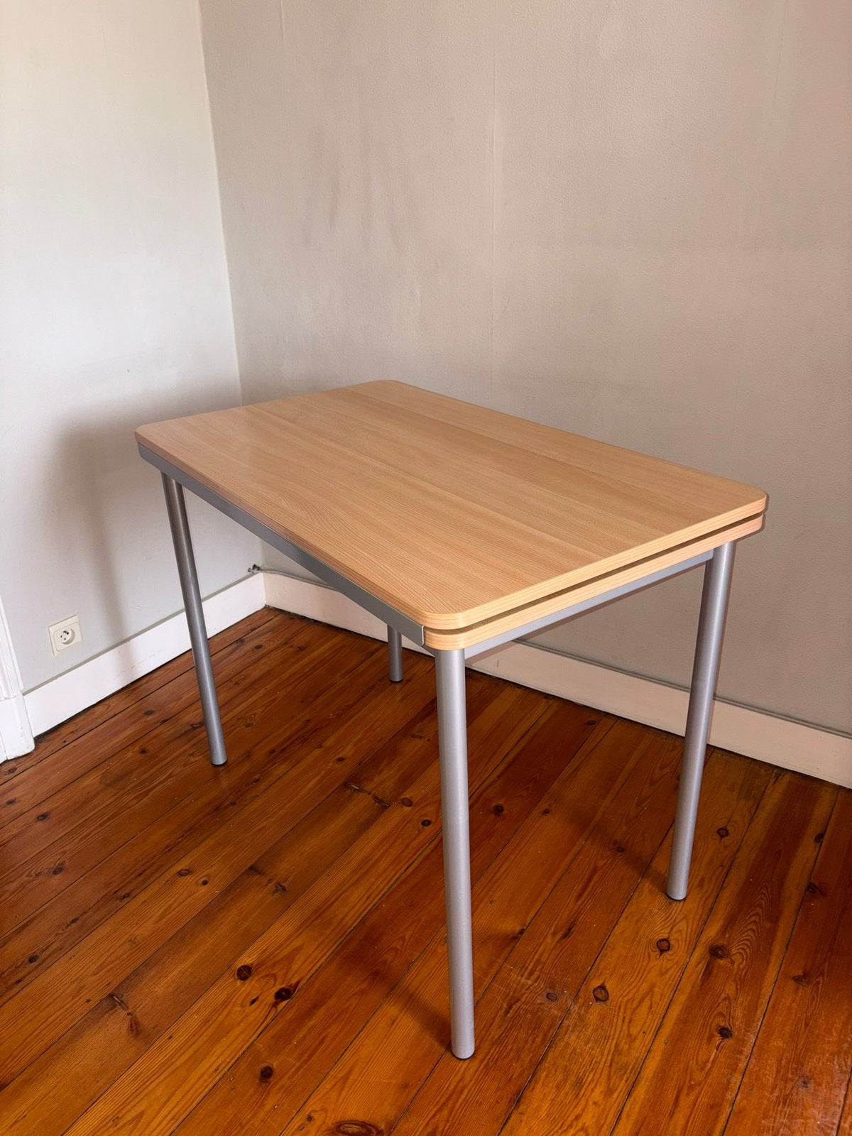 Table rallonge, Quatre personnes, 150 à 200 cm, Comme neuf, Enlèvement