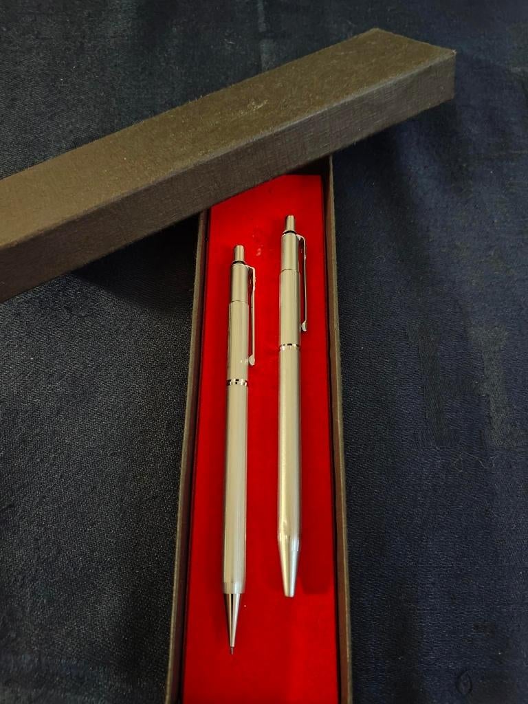 Stylo à bille et crayon mécanique BALLOGRAF SIGNUM, Collections, Stylos, Comme neuf, Stylo à bille, Autres marques, Avec boîte