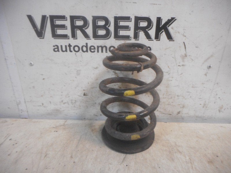 RESSORT DE SUSPENSION ARRIERE BMW 3 serie (E36 / 4), Utilisé, BMW, Petuelring 130
80809  München, DE, Bayerische Motoren Werke AG