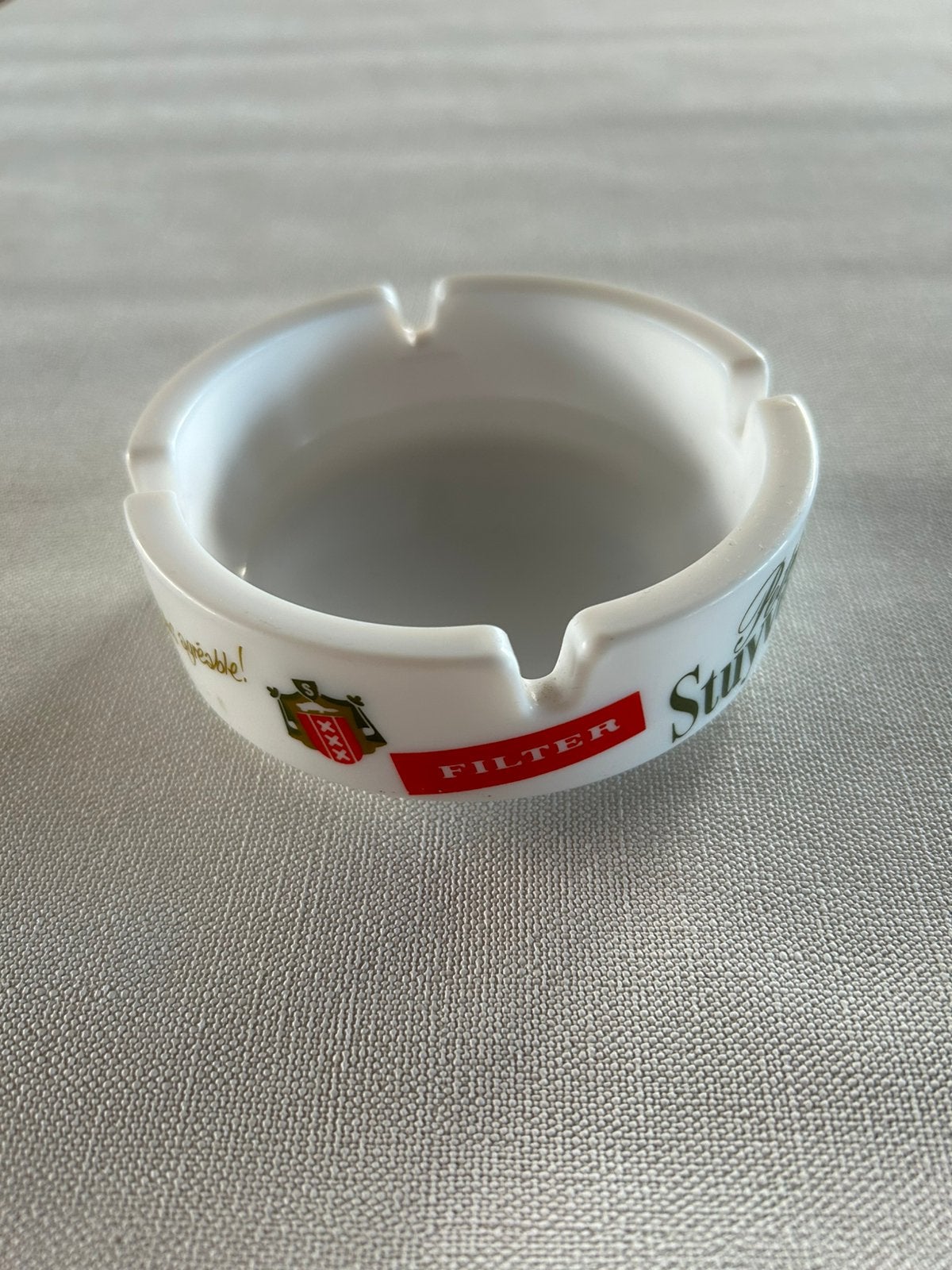 Vintage Peter Stuyvesant Asbak – Opaline / Melkglas, Ophalen of Verzenden, Zo goed als nieuw, Asbak
