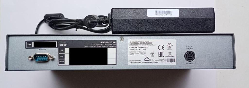 Commutateur POE Cisco SG300-10pp, Enlèvement, Utilisé