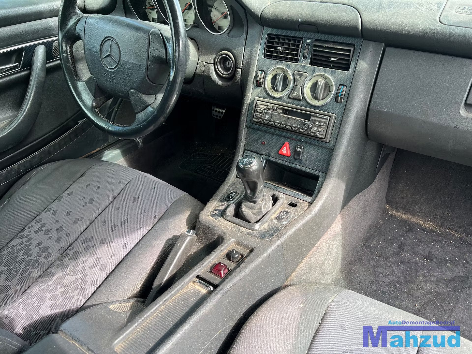 SLK R170 interieur delen stoel deurpaneel dashboard kast, Gebruikt, Mercedes-Benz AG, Mercedes-Benz, Mercedesstrasse 120
70372  Stuttgart, DE