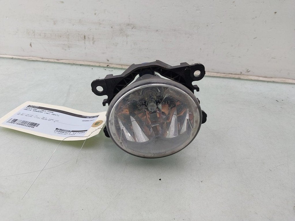 ANTI BROUILLARD AVANT GAUCHE Sandero II (|261500097R|), Dacia, Valeo, Utilisé, 100, rue de Courcelles
75017  Paris, FR