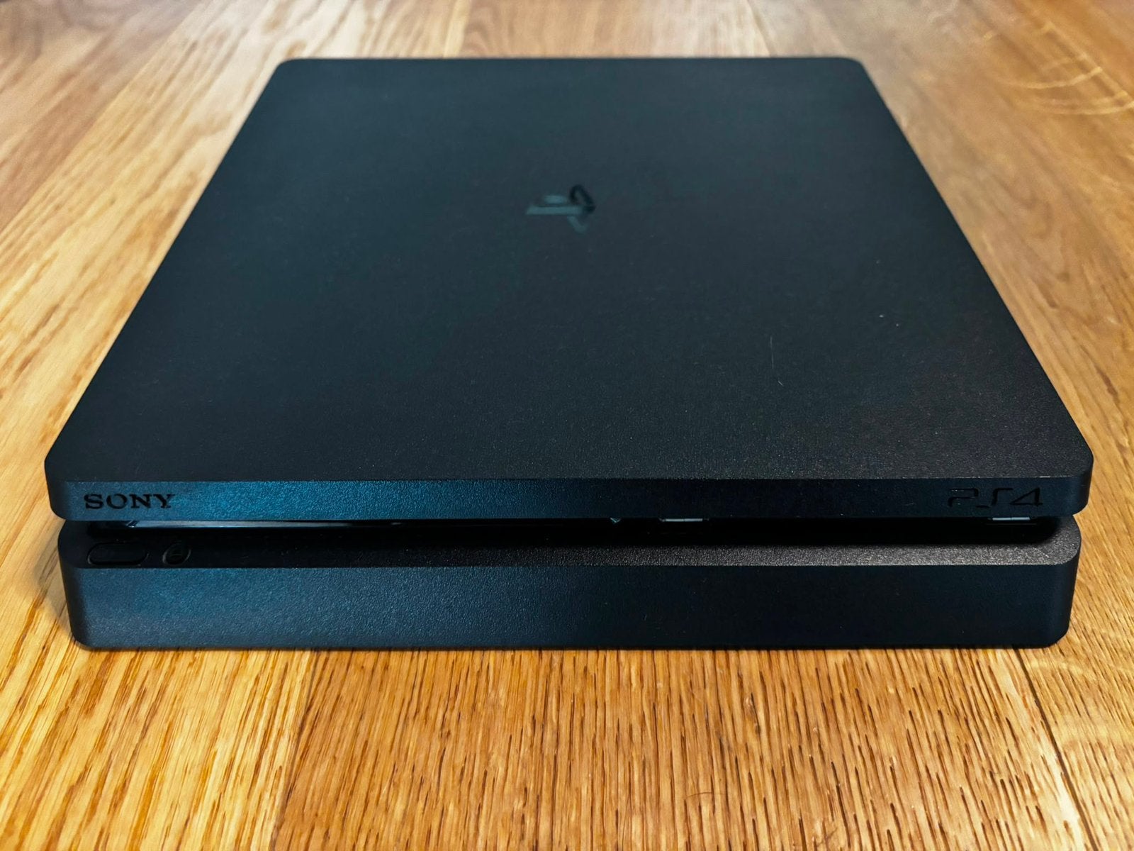 Playstation 4 Slim Console - 1 TB, Consoles de jeu & Jeux vidéo, Consoles de jeu | Sony PlayStation 4, Comme neuf, Enlèvement