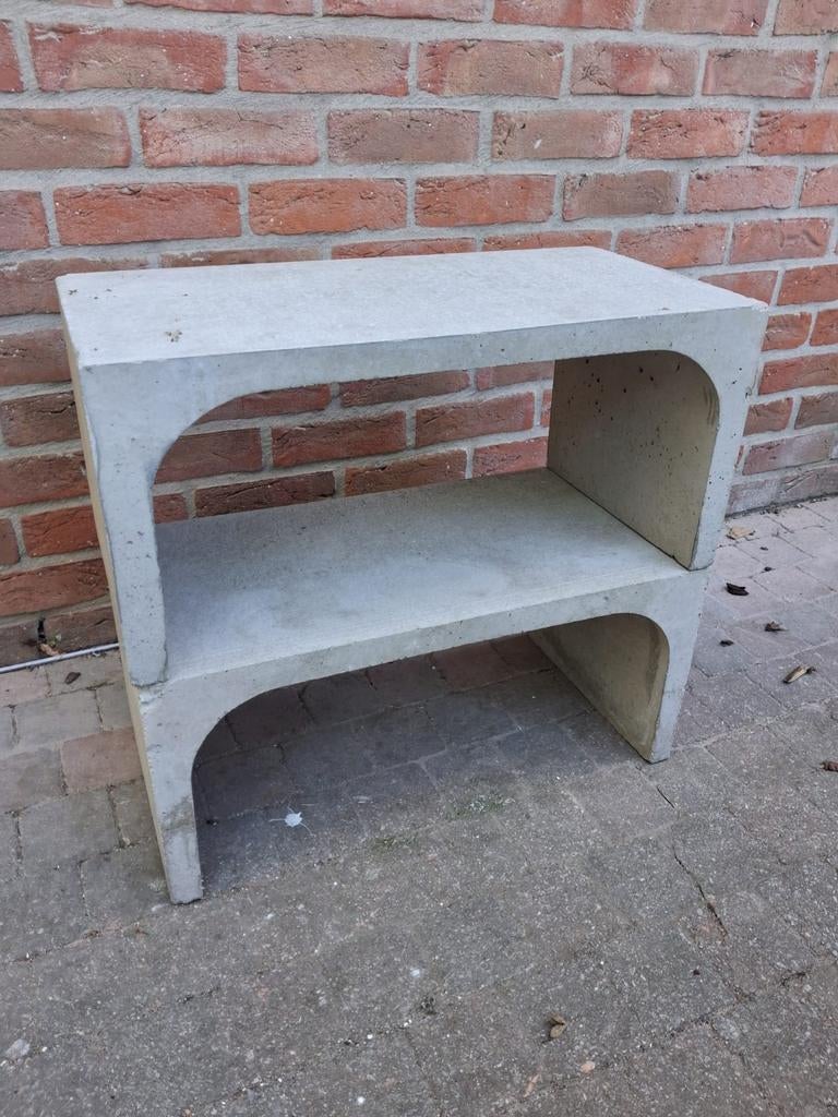 Wijnnissen in beton - 7 stuks, Ophalen