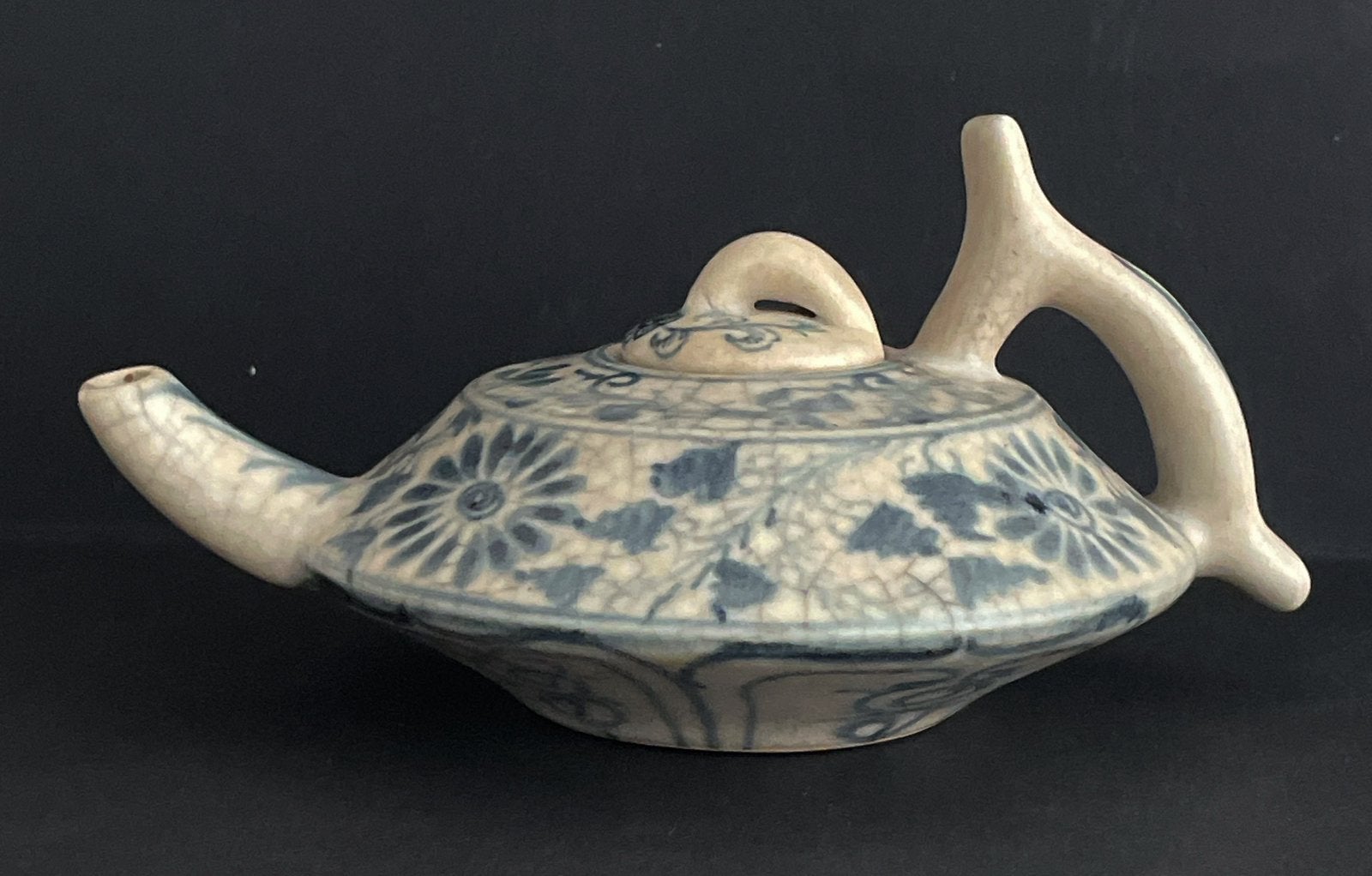 Théière avec couvercle porcelaine bleu et blanc, Chine, Antiquités & Art, Bleu, Chine, Enlèvement ou Envoi