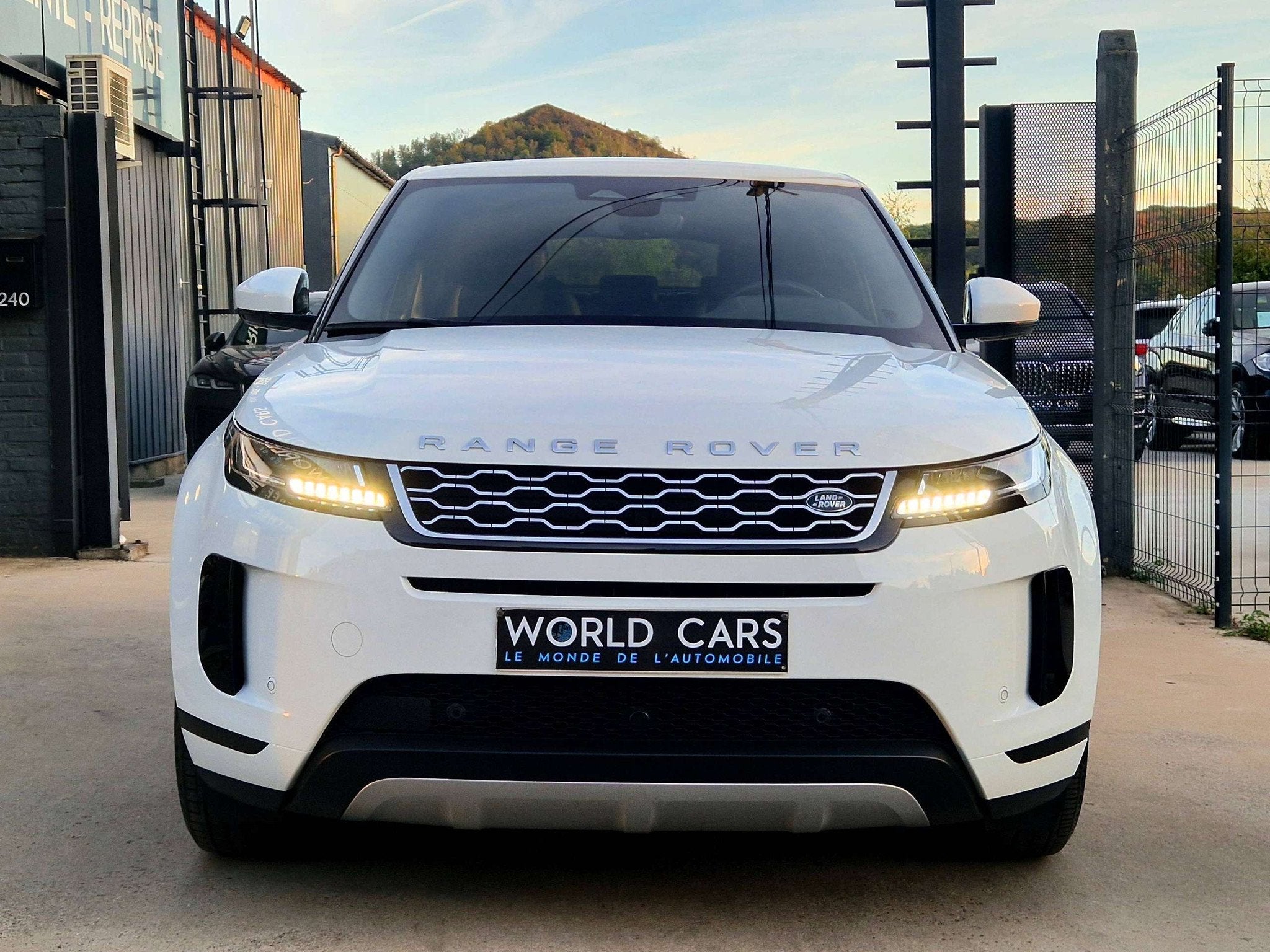 Land Rover Range Rover Evoque 1.5 Turbo P160 MILD HYBRIDE -, Auto's, Leder, Bedrijf, 5 deurs, 3 cilinders