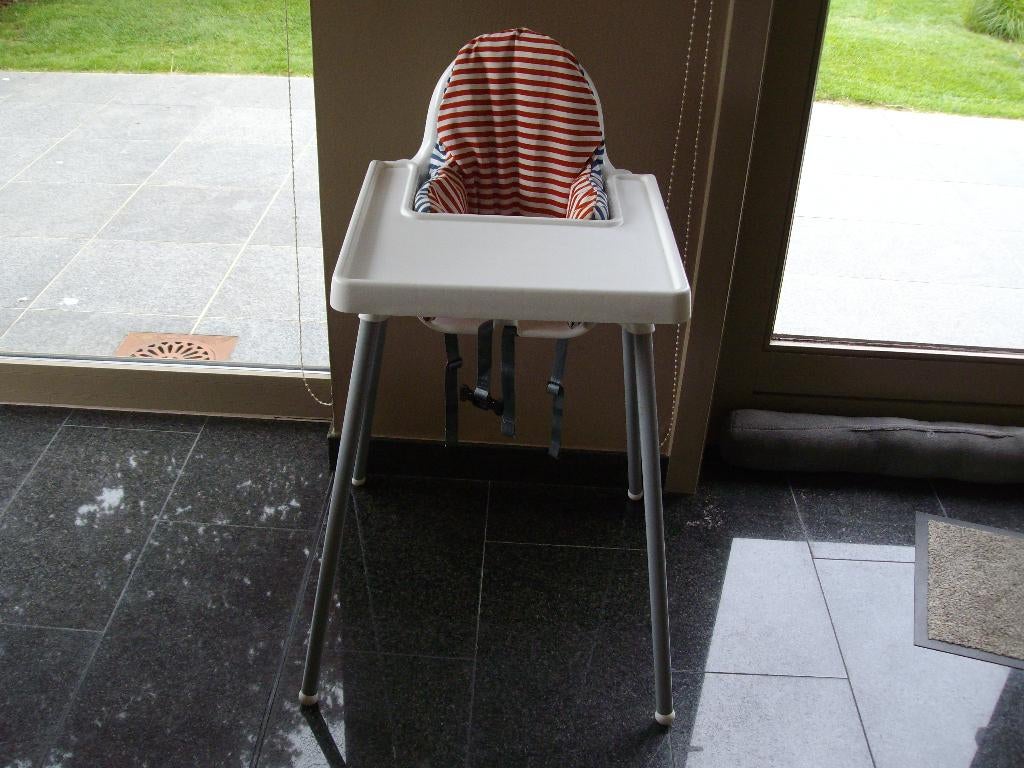 Chaise pour enfant Ikea Antilop, Enfants & Bébés, Chaises pour enfants, Enlèvement ou Envoi, Comme neuf, Chaise évolutive, Ceinture(s)