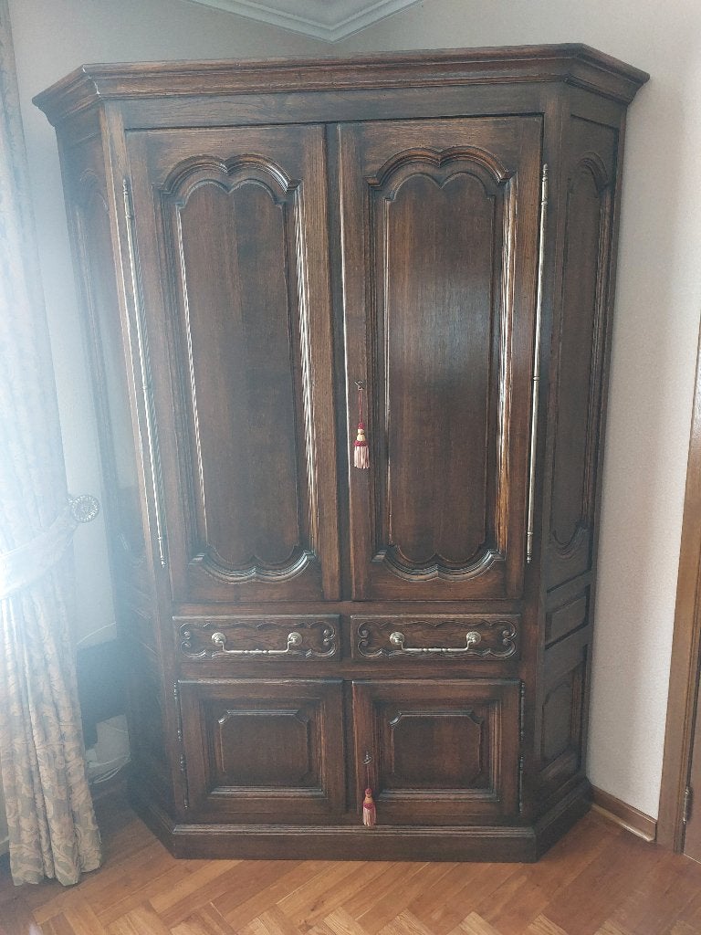 Tv kast, Ophalen