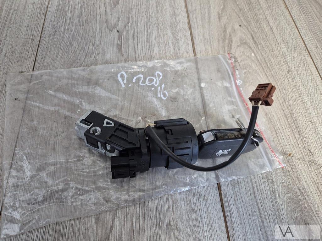 Peugeot 208 2012 - 2019 contactslot met sleutel compleet €30, -, Utilisé, -, Peugeot