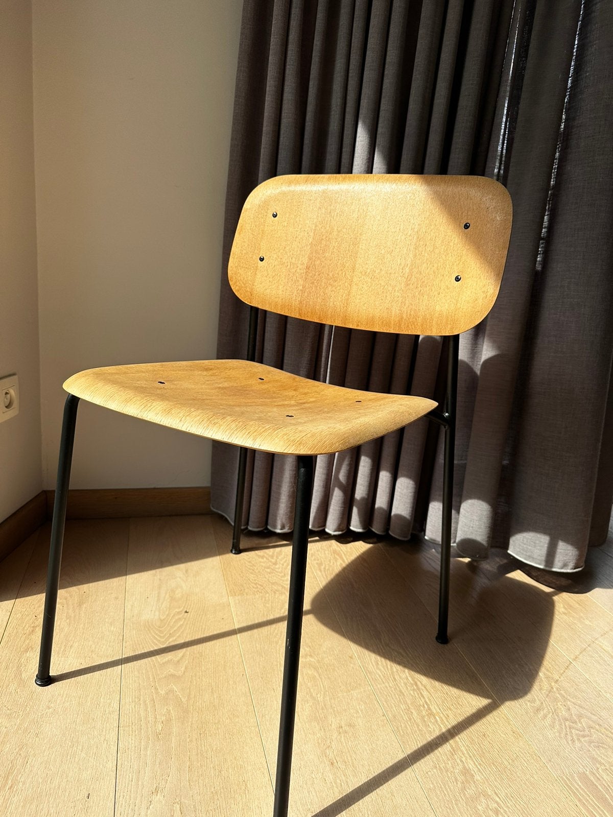 Set van 2 HAY Soft Edge 40 designstoelen – eiken & zwart, Enlèvement, Utilisé, Noir