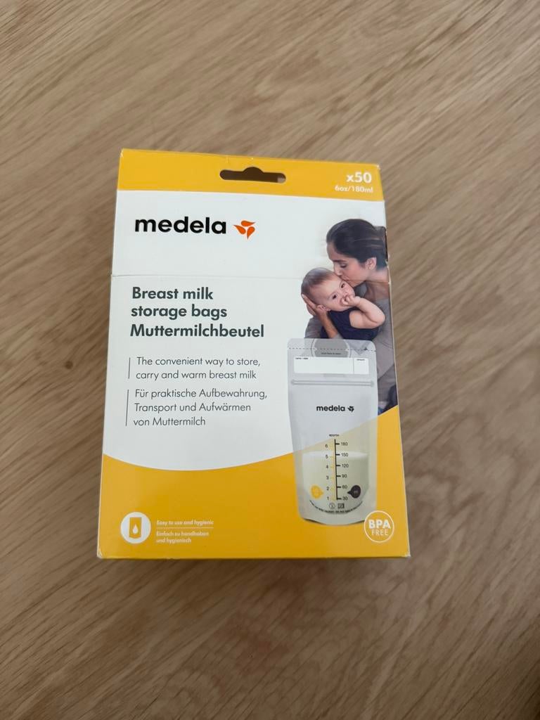 Medela moedermelk bewaarzakjes / breast milk storage bags, Ophalen of Verzenden, Zo goed als nieuw