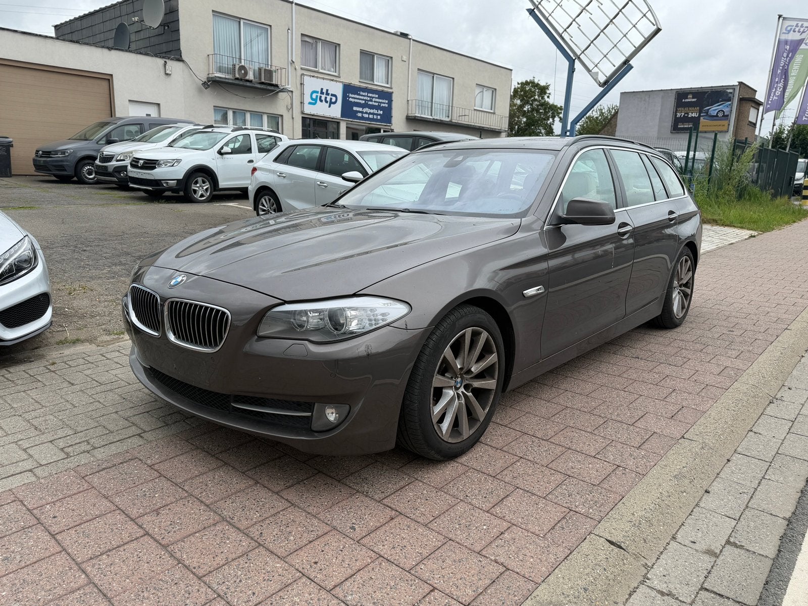 BMW 520d 2.0 Diesel* 135kW* Euro 5* 09/2012*, Auto's, Automaat, Euro 5, 1995 cc, Bruin