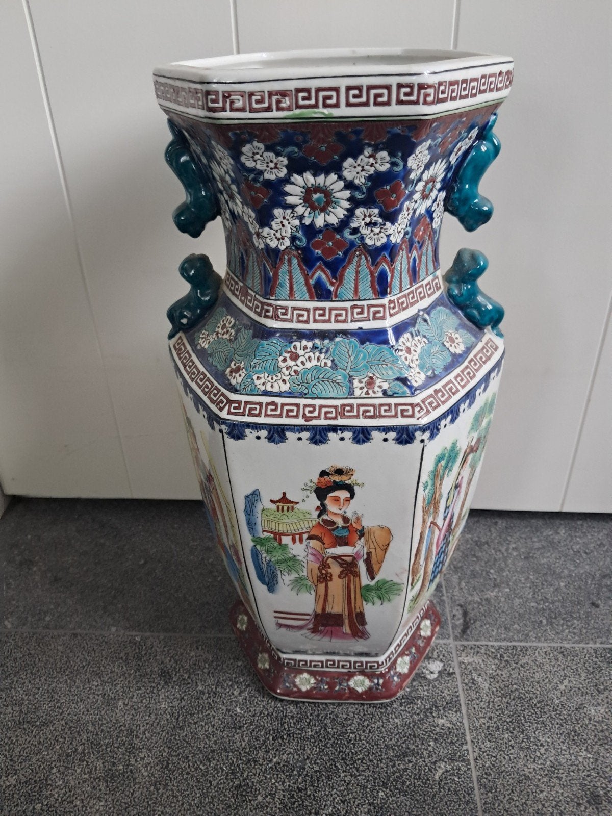 Chinese vaas, Ophalen