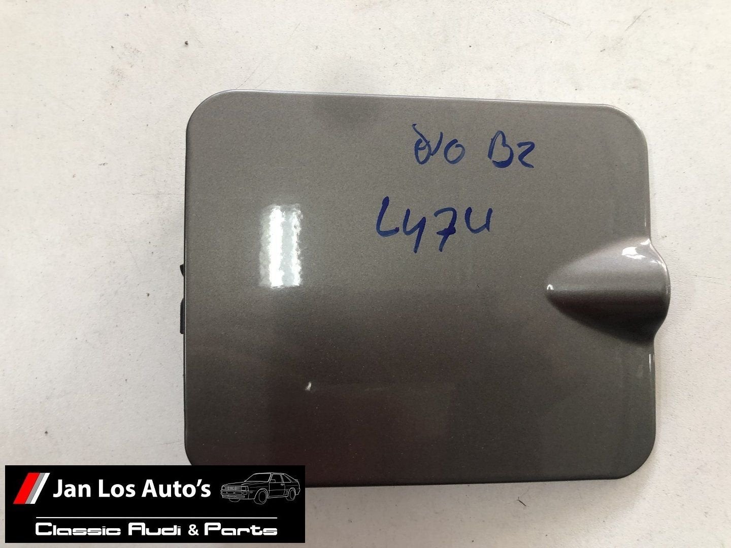 Audi 80 B2 tankklep LY7U steingrau, -, Utilisé, Porte, -