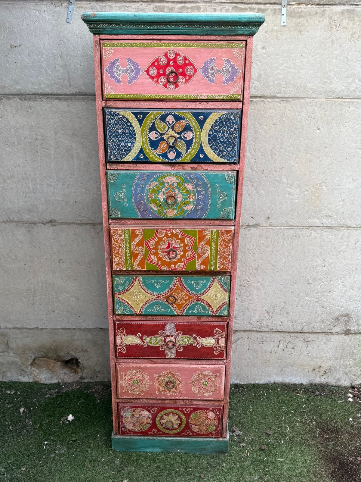 Commode indienne peinte à la main — 8 tiroirs, Maison & Meubles, Enlèvement, Utilisé, 150 à 200 cm