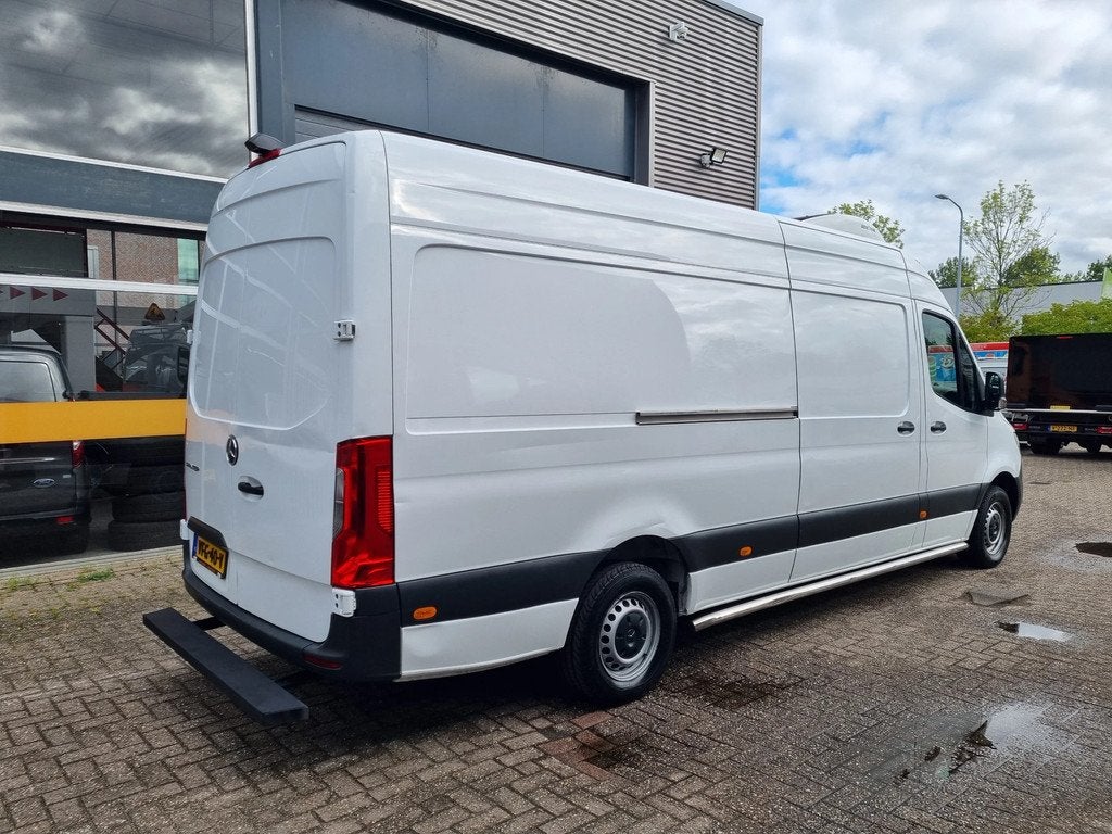 Mercedes-Benz Sprinter 314 CDI Koelwagen Bitemp Carrier Puls, Auto's, Achterwielaandrijving, Gebruikt, Euro 6, 4 cilinders