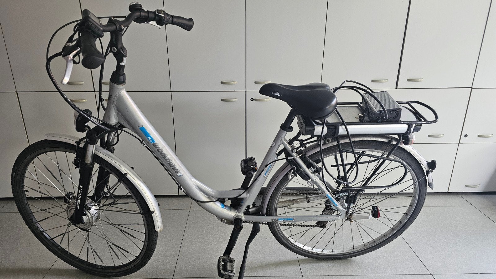 Elektrische  fiets  voorwielmotor, Enlèvement