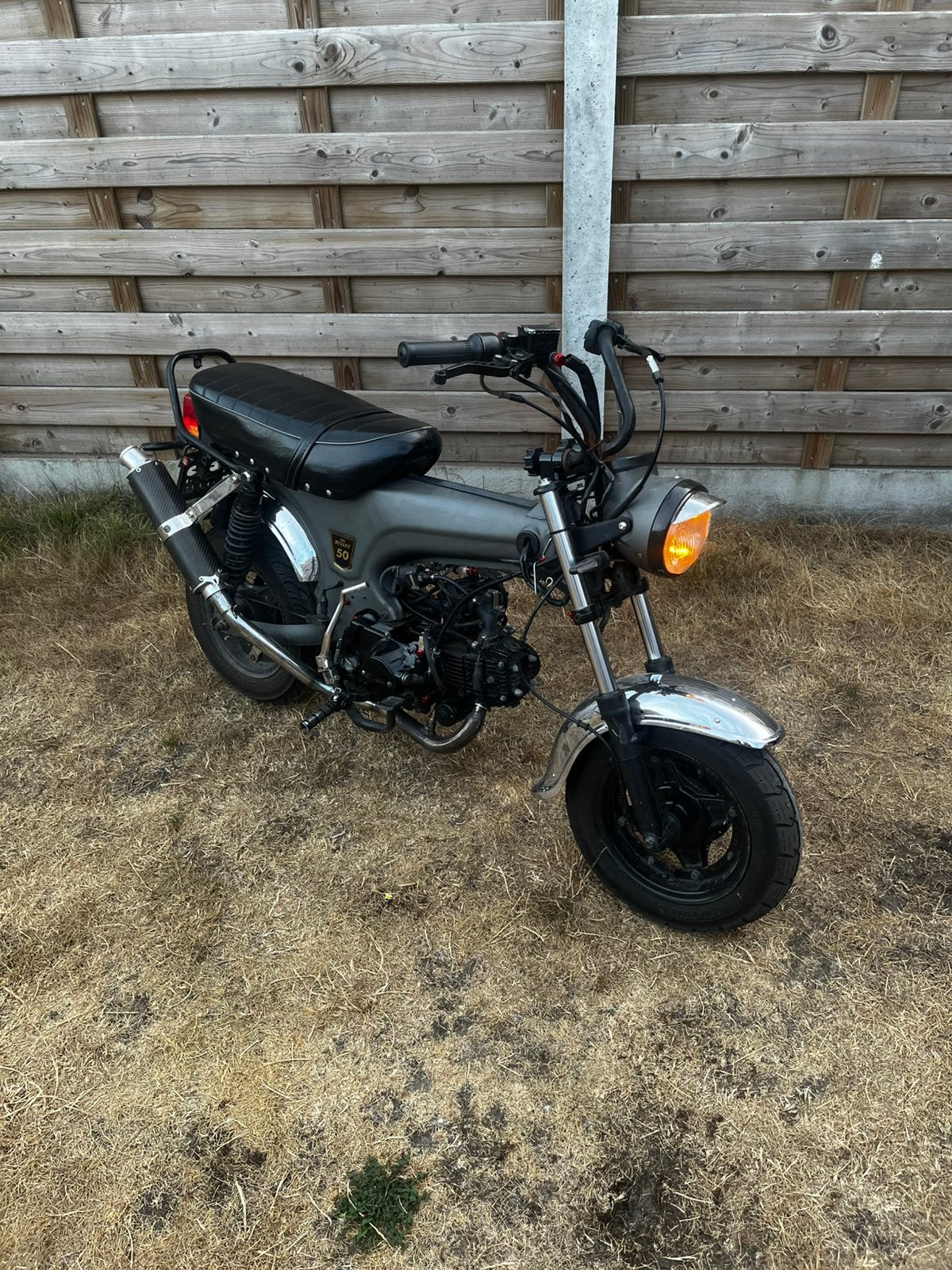 Dax 50 cc, Fietsen en Brommers, Ophalen, Zo goed als nieuw