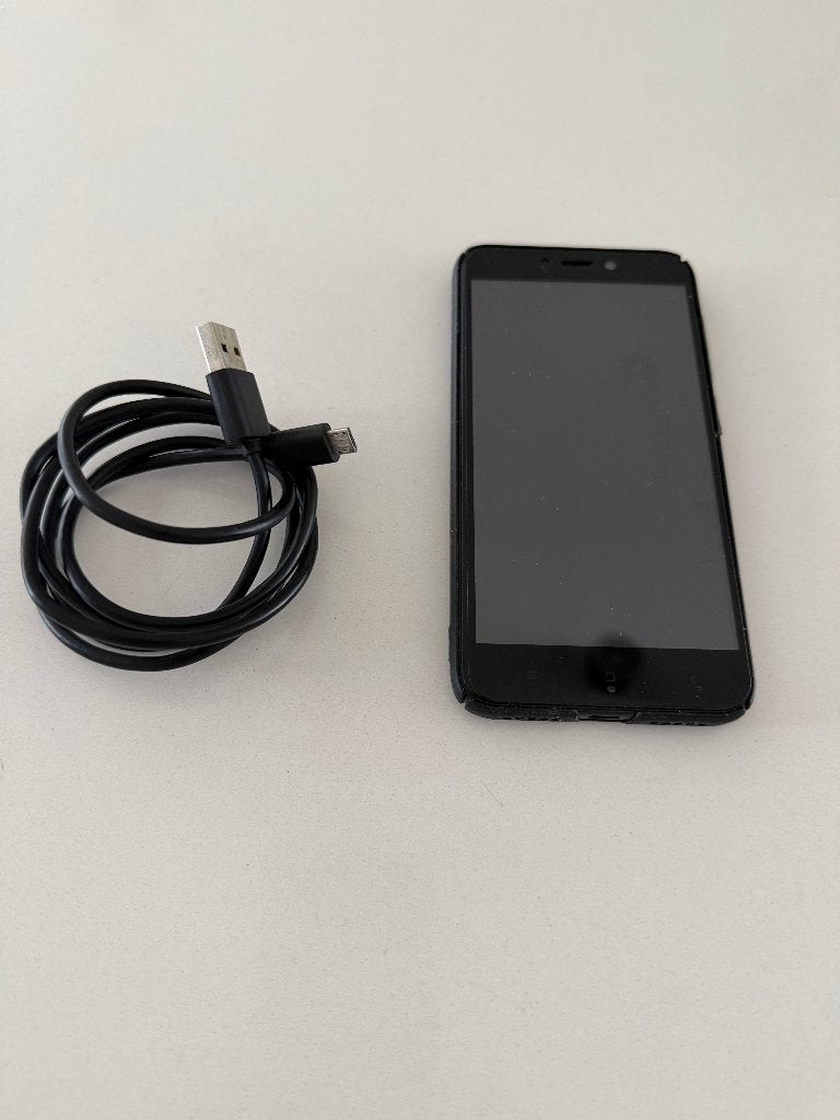 Smartphone Xiaomi Redmi 4X avec étui de protection et câble., Télécoms, Enlèvement, Comme neuf