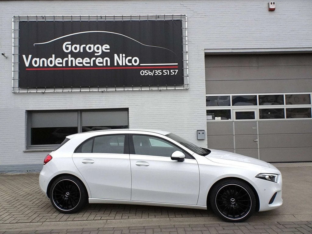 Mercedes-Benz A-CLASS 180 5d. Business WIDE SCREEN,CARPLAY,C, Auto's, Mercedes-Benz, Bedrijf, Te koop, A-Klasse, ABS, Airbags