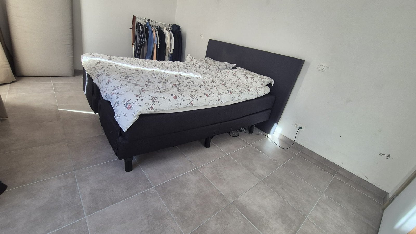 Elektrisch boxspring, Ophalen, Zo goed als nieuw, 200 cm, 160 cm