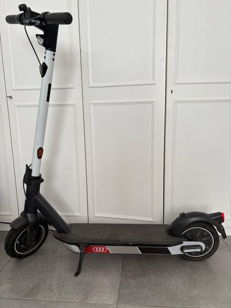 Ninebot g30 audi, Fietsen en Brommers, Steps, Ophalen of Verzenden