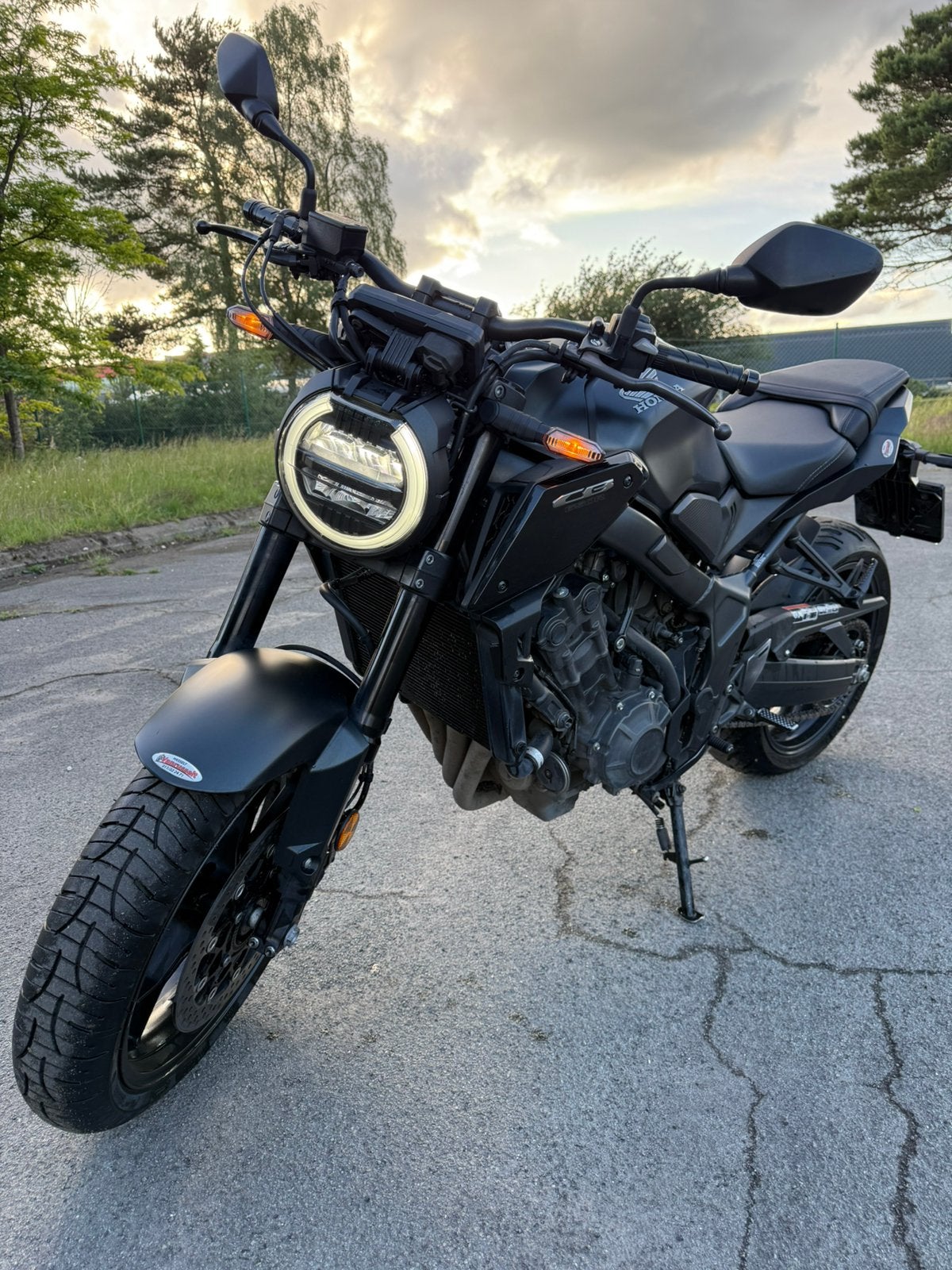 CB 650 R 2023, Motoren, 4 cilinders, Gebruikt, Particulier, Meer dan 35 kW