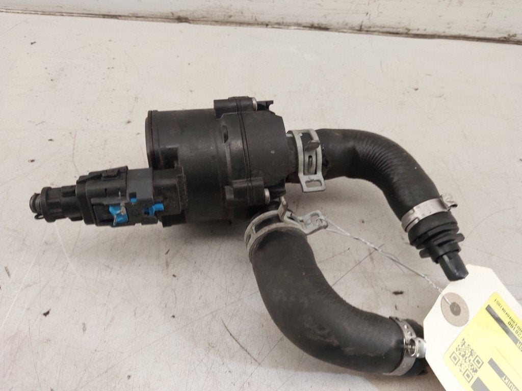 EXTRA WATERPOMP Kadjar (RFEH) (|144B06803R|0392023294|), Robert Bosch AG, Gebruikt, Renault, Robert-Bosch-Allee 1
74232  Abstatt, DE