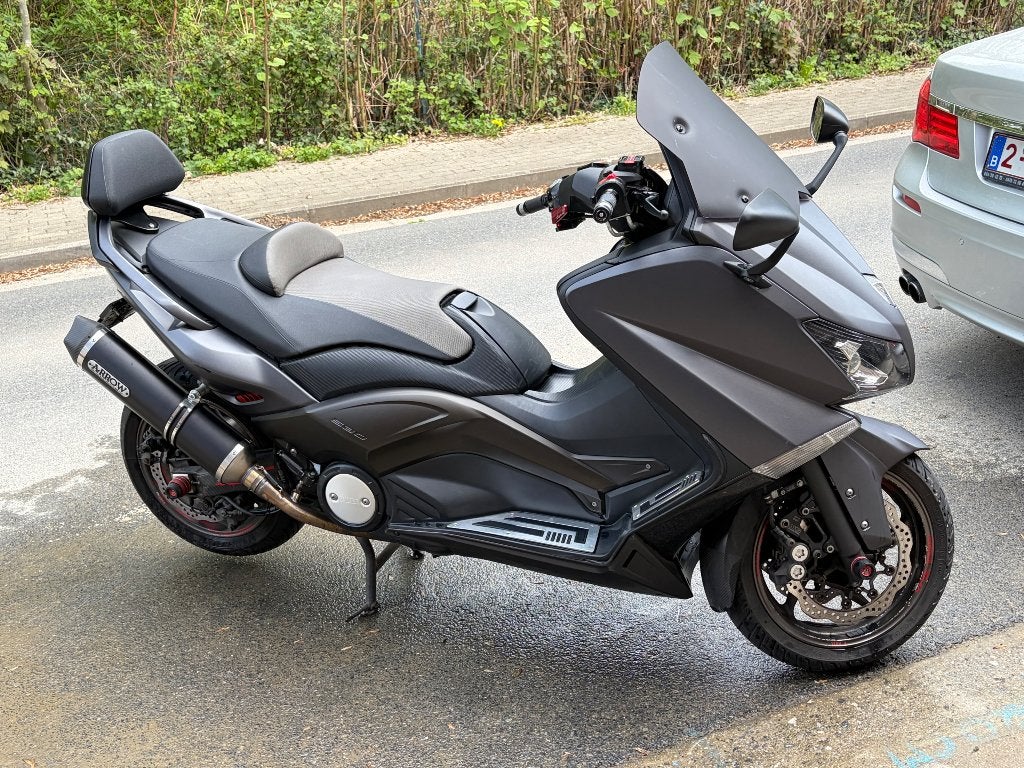 Tmax, Enlèvement