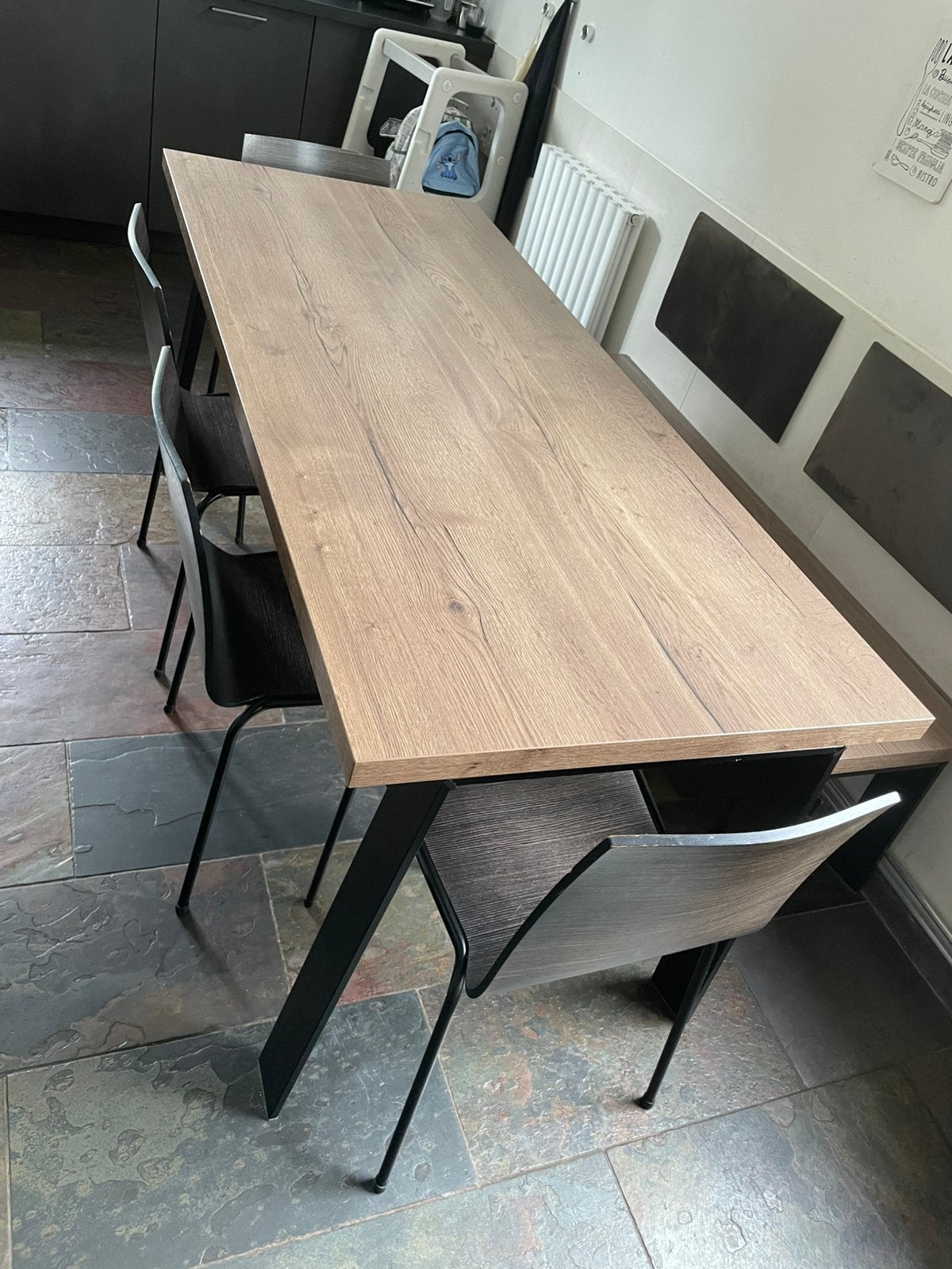 Table, banc et 4 chaises, 150 à 200 cm, Cinq personnes ou plus, Autres essences de bois, Comme neuf