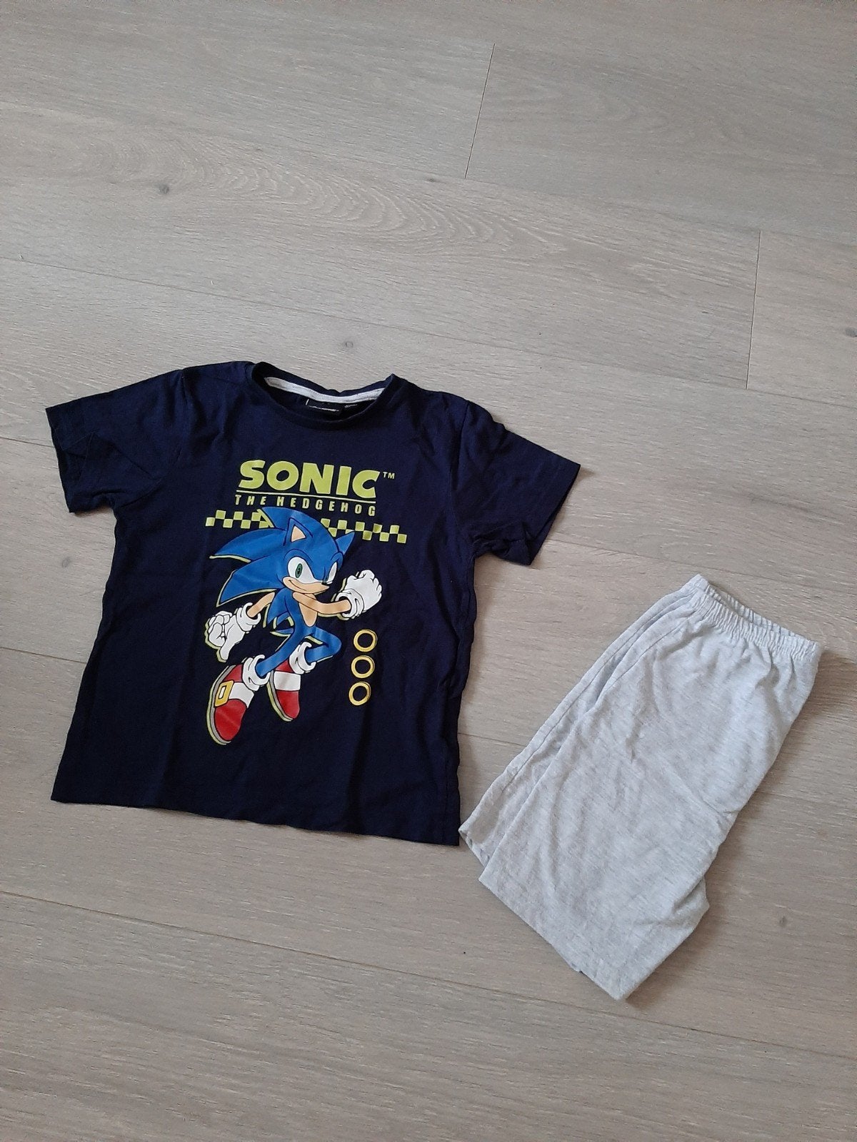 Zomer Pyjama Sonic maat 122/128, Kinderen en Baby's, Kinderkleding | Maat 122, Ophalen of Verzenden, Zo goed als nieuw, Jongen
