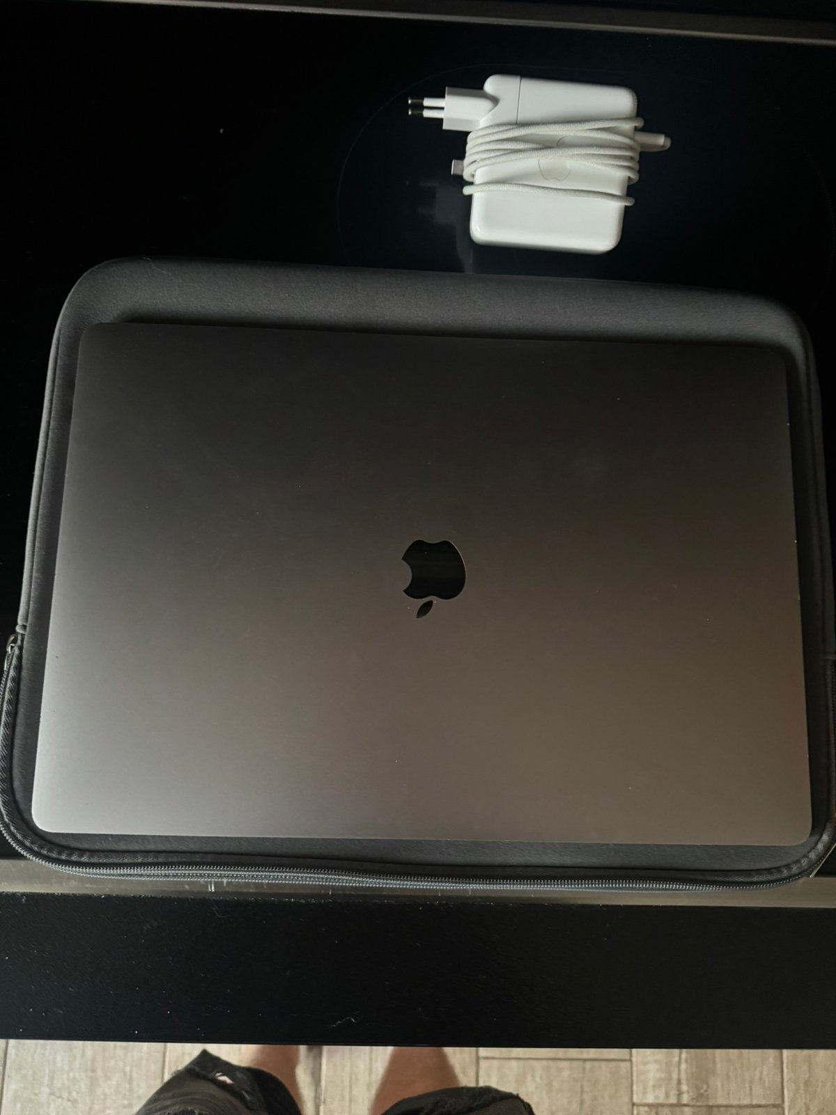 Macbook pro 16inch, Ophalen, Zo goed als nieuw, 16 inch, MacBook
