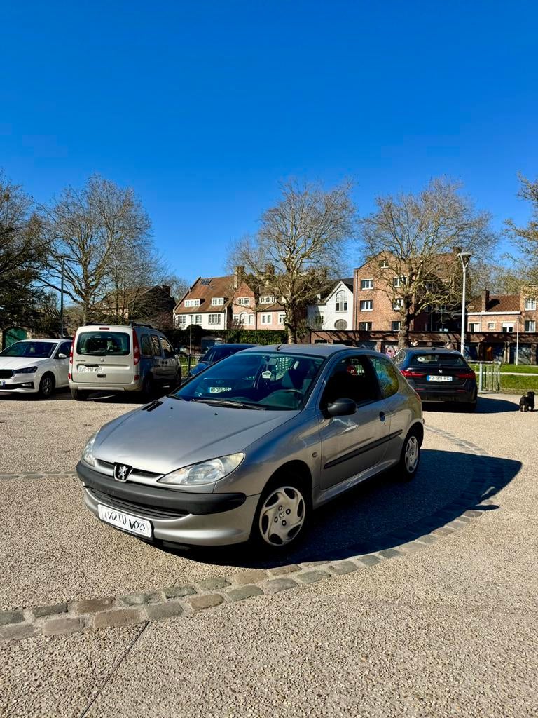 Peugeot 206 1.4 benzine, Auto's, Peugeot, Particulier, Benzine, Stadsauto, 3 deurs, Grijs, Ophalen