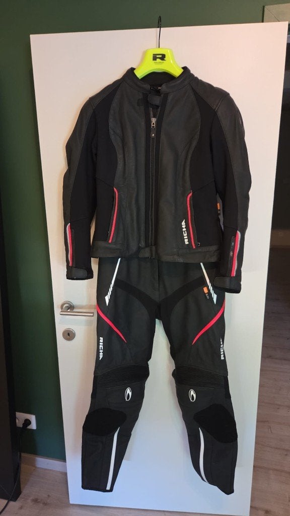 Richa roodwit motorpak maat 42 (vrouwen), Motoren, Ophalen, Dames, Combipak